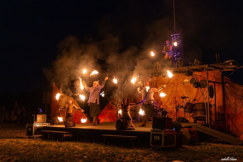 jouer avec le feu fp.jpg