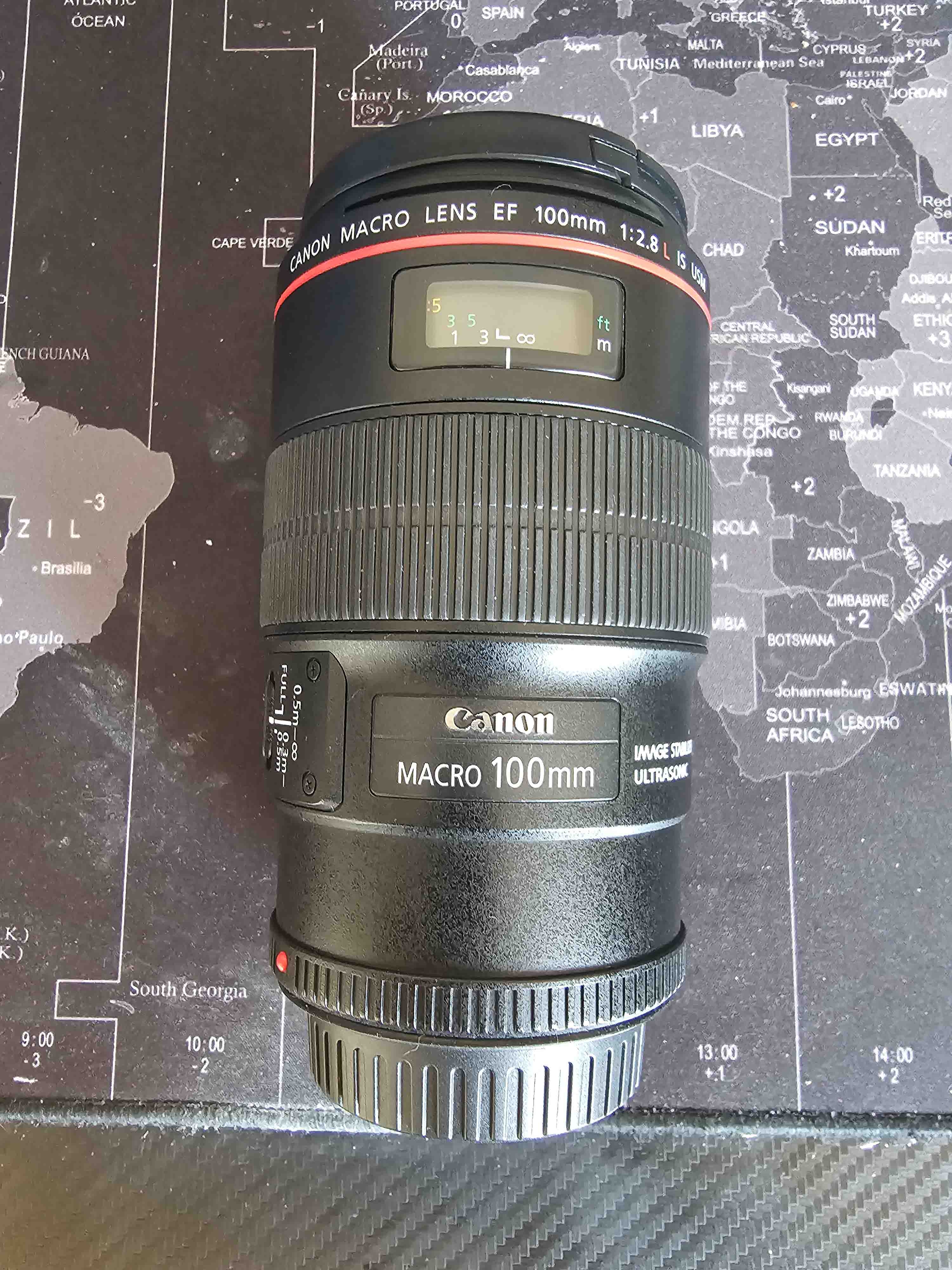 Vends Canon Objectif EF 100mm f/2.8L Macro IS USM + Bague d'adaptation EF - EOS R (NEUF)