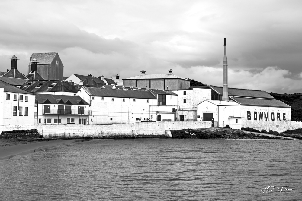 Bowmore.jpg