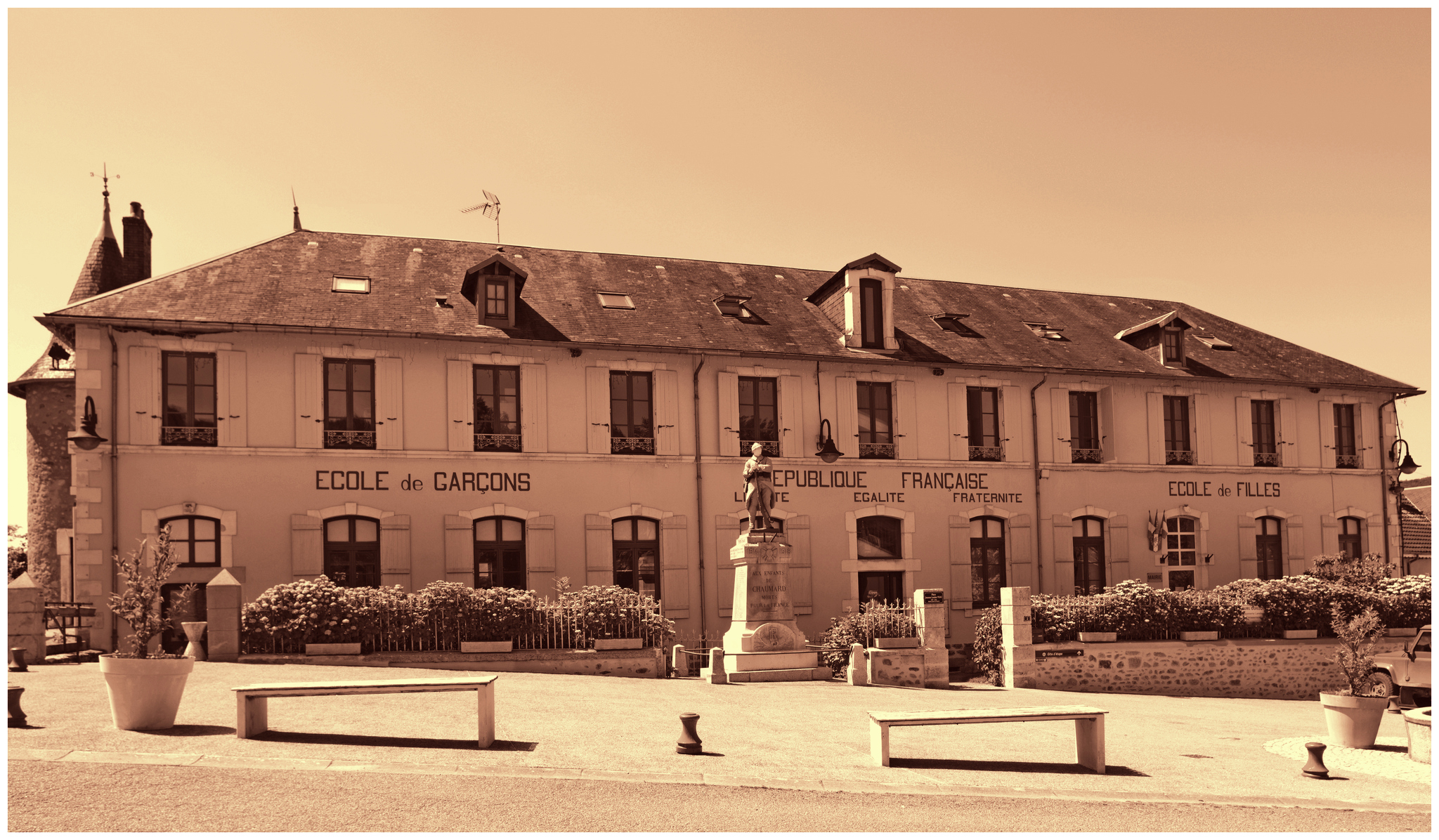 large.16juin2026Pannecires(20)_DNG.jpg