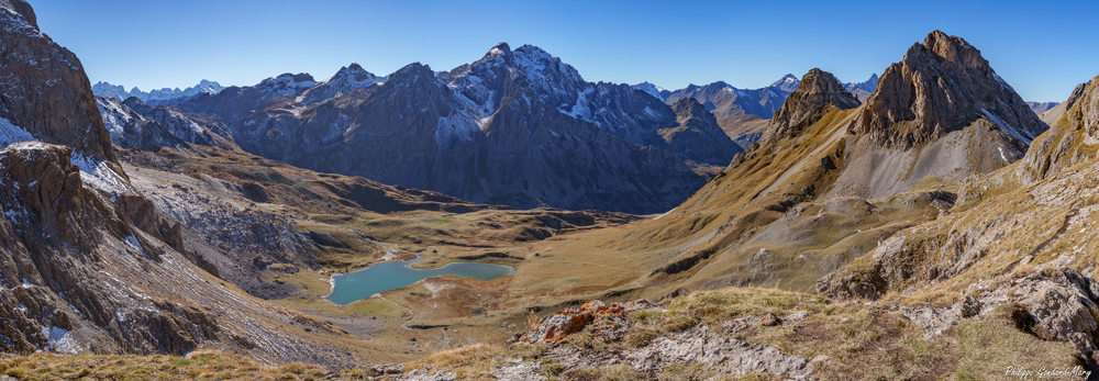 2026_10_12_004_Lac_des_Cerces_Barre_des_Ecrins.jpg