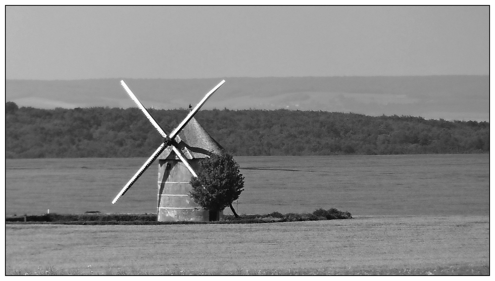 Un moulin ( Migé ).jpg
